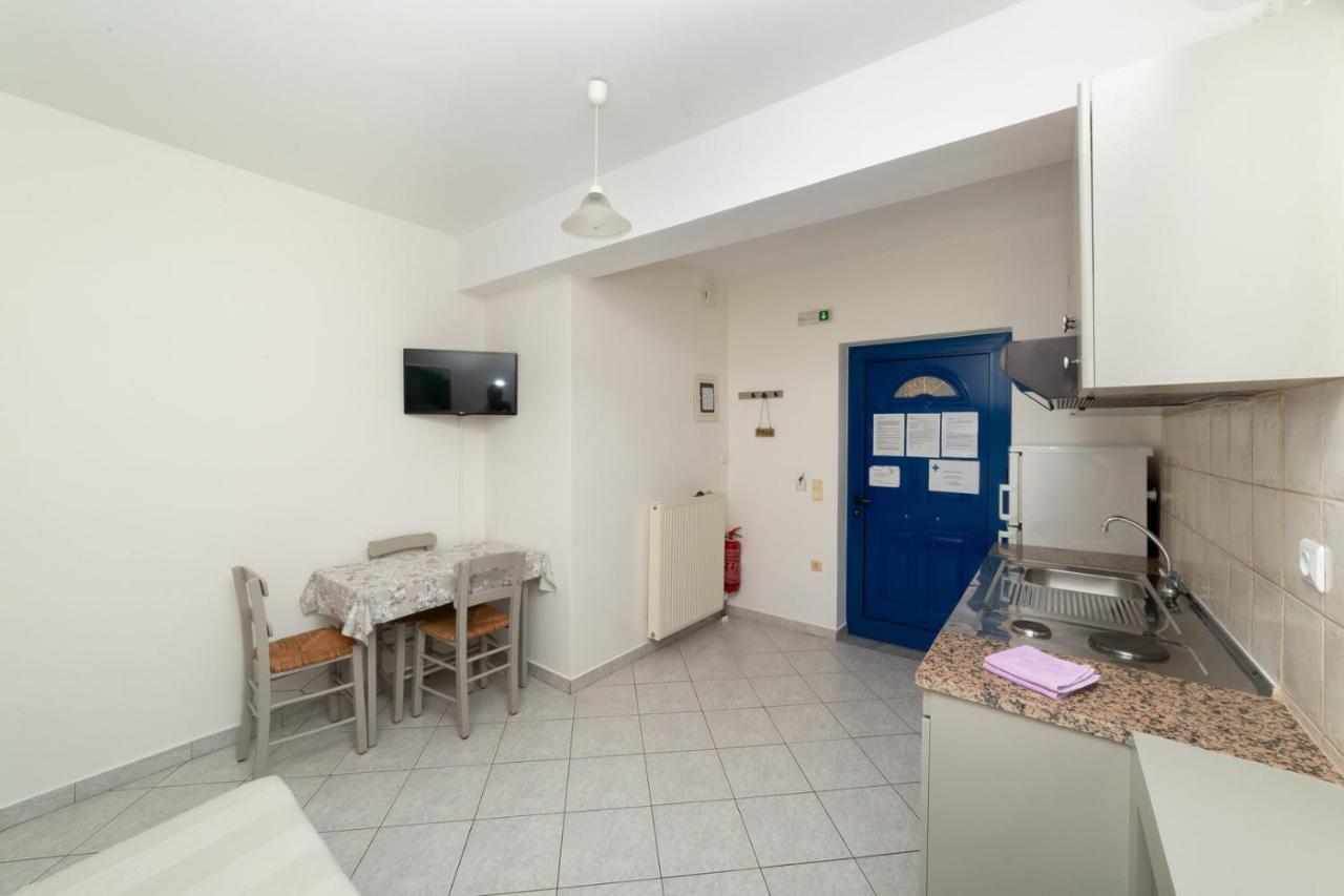 Natassa Apartments Agia Efimia Exterior photo