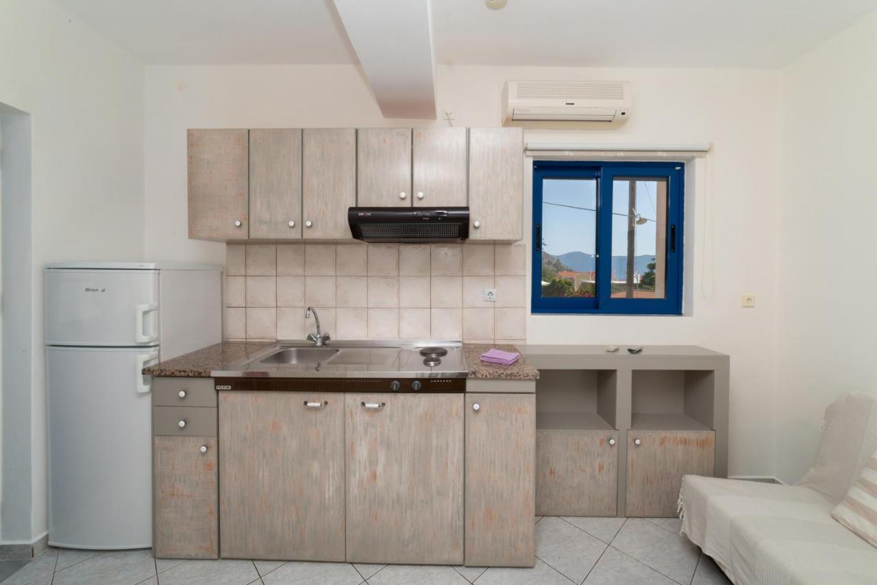 Natassa Apartments Agia Efimia Exterior photo
